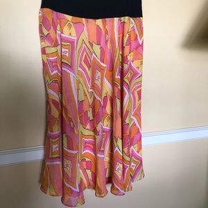 Multi color skirt size L